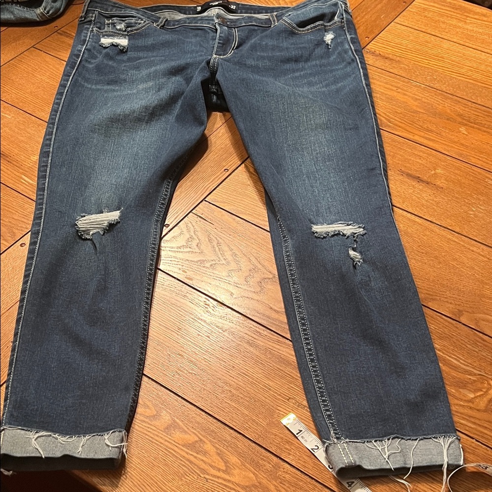 Hollister Dark Blue Distressed Ankle Jeans